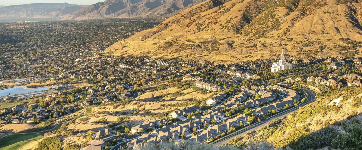 Pano Top view of Draper City in Utah with a clear blue sky background