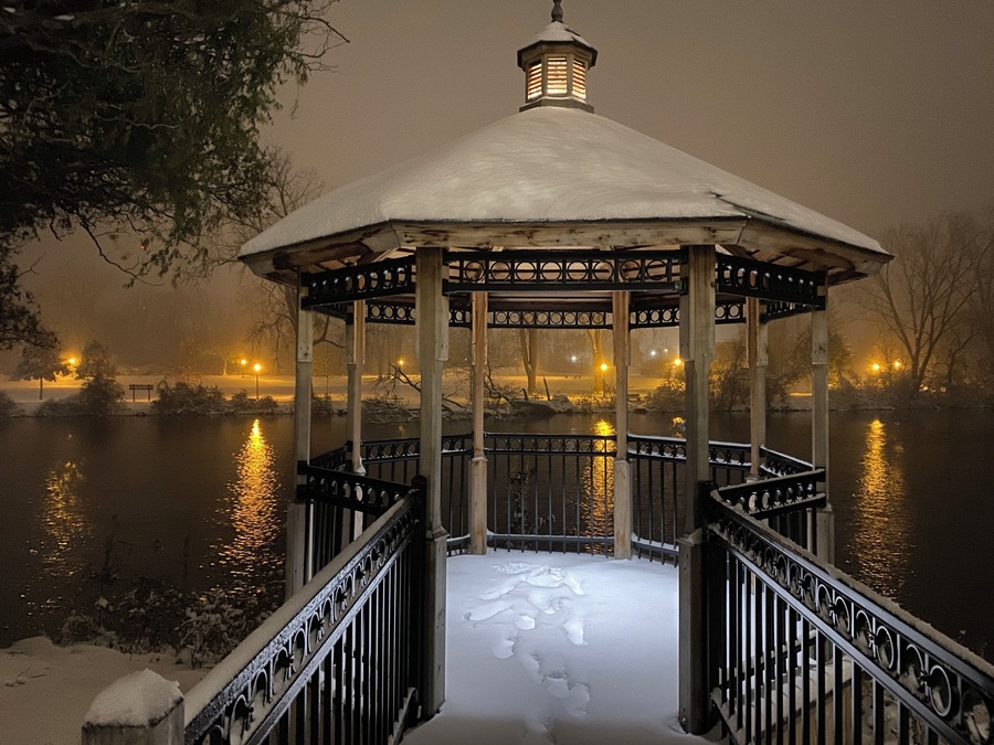 Huroc Park- first snowfall @Huron River
