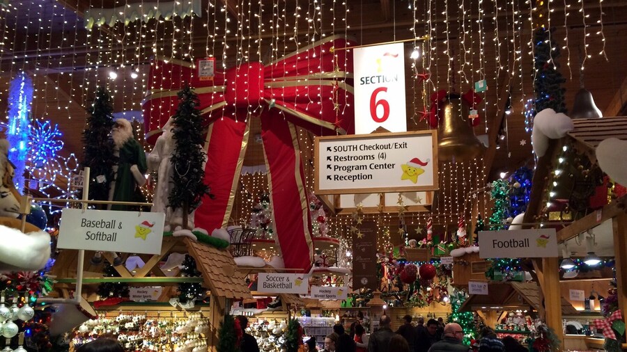 Bronner's Christmas Wonderland is the largest Christmas store in the world. Dazzling light displays and animatronic Santa Clauses are highlighted throughout aisles upon aisles full of ornaments, stockings, nativity scenes, and Bavarian items spilled over from the German influence of nearby Frankenmuth. No grinches allowed in this indoor winter wonderland.