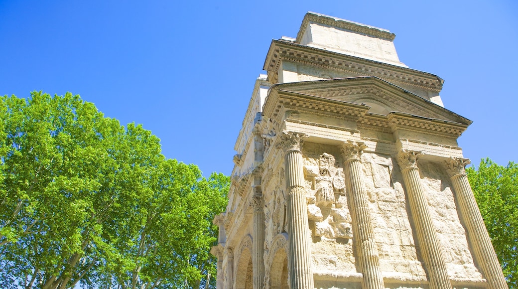 Orange ofreciendo elementos del patrimonio y patrimonio de arquitectura