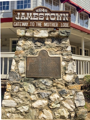 Jamestown, California Stone Sign
