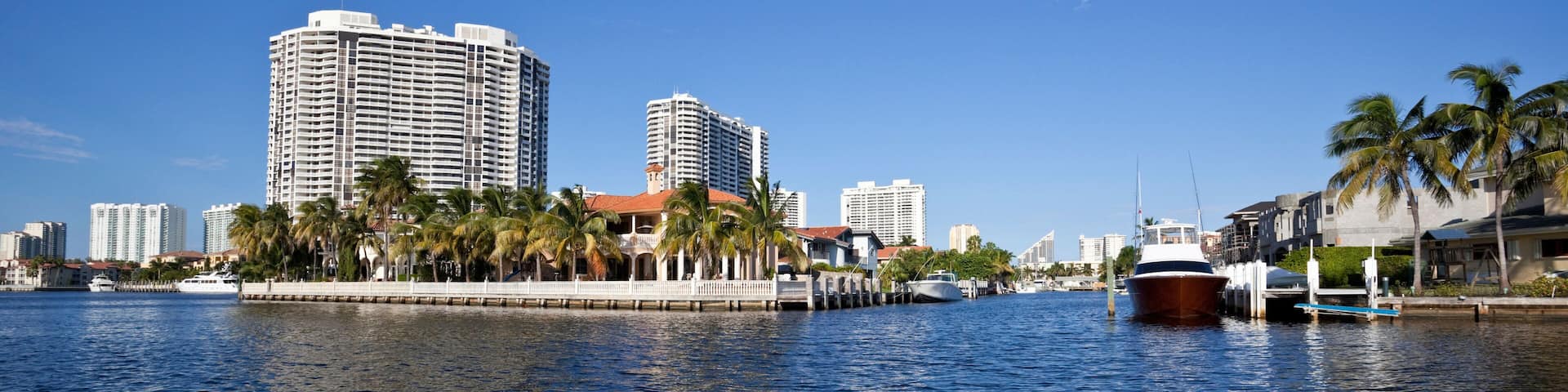 CX920N Maule Lake, North Miami Beach, Florida, USA