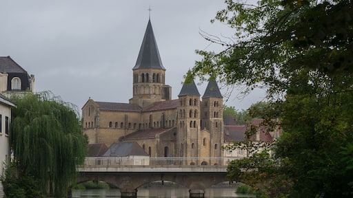 Paray le monial basilique