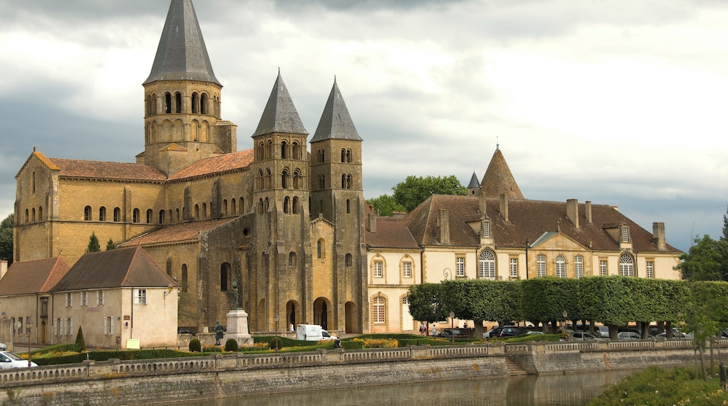 Basilica of the Sacred Heart, Paray Le Monial, Saône-et-Loire, Burgundy, France