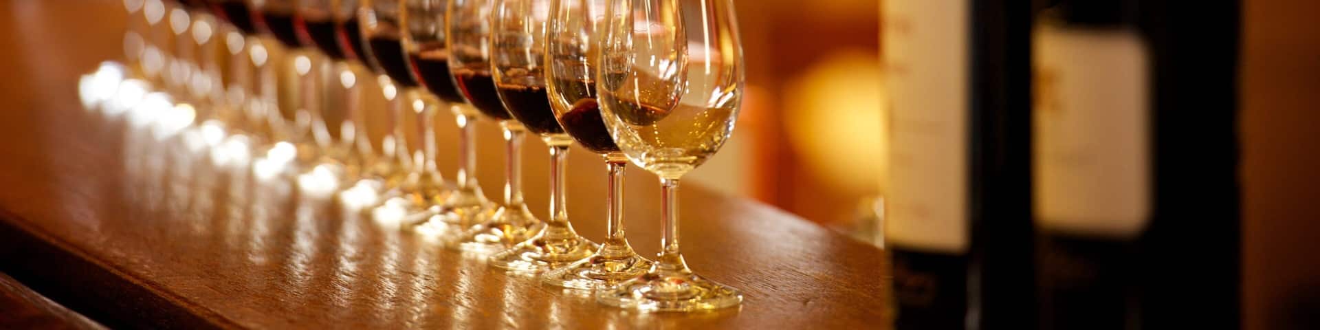 Pessac showing drinks or beverages