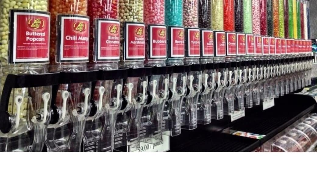 Fantastic local candy shop that makes a variety of fudge and truffles.