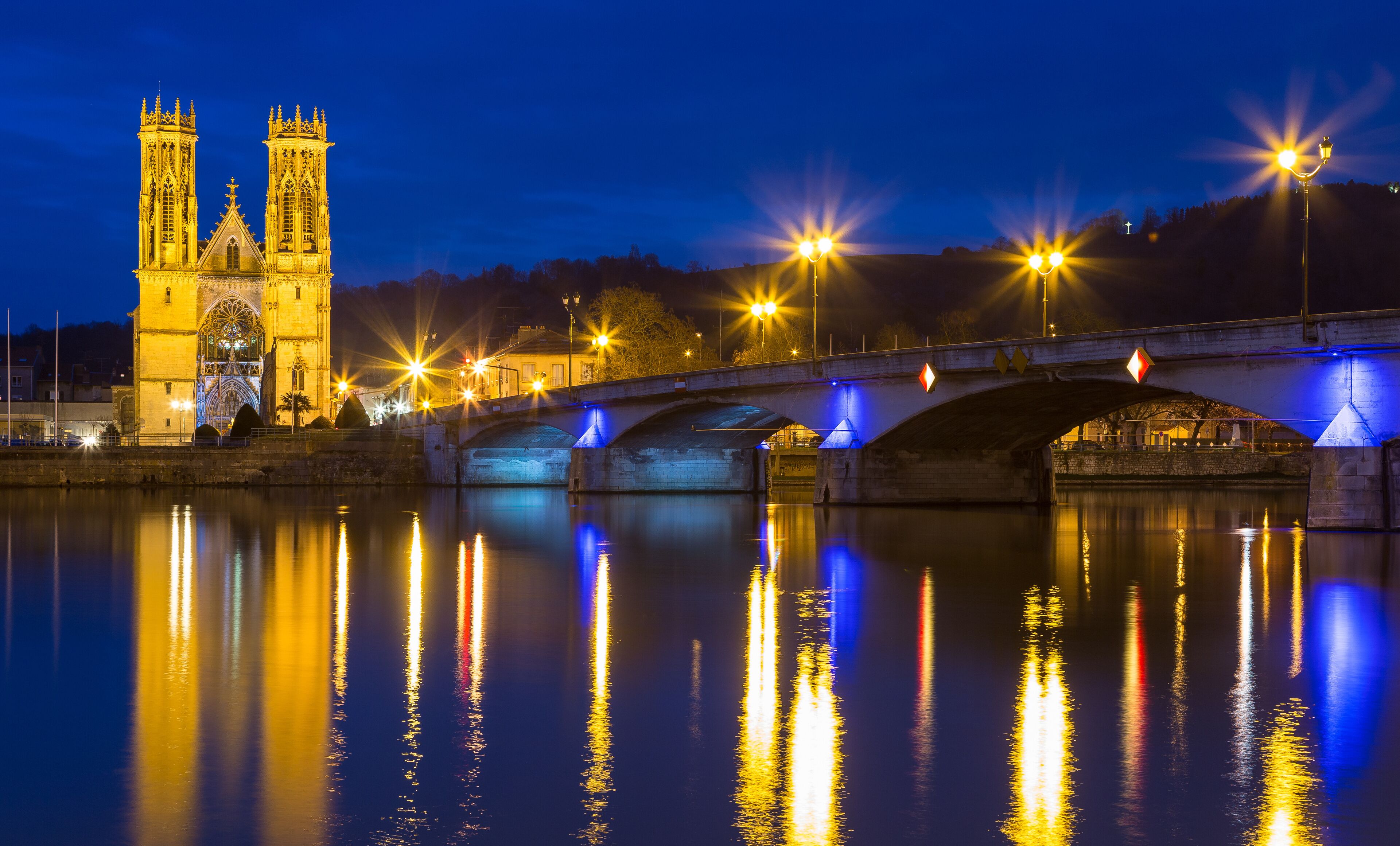 Saint Martin Kirche in Pont a Mousson Frankreich bei Nacht