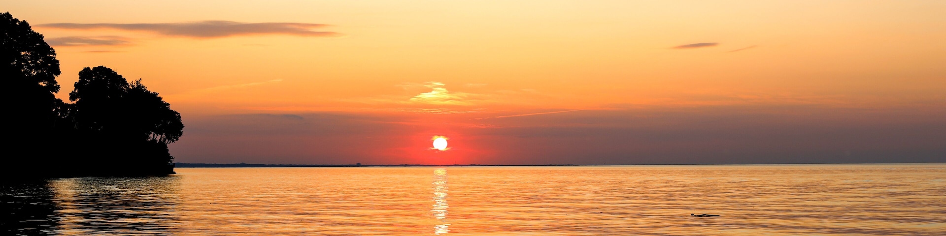 Beautiful summer sunset on Lake Ontario. Webster, NY
