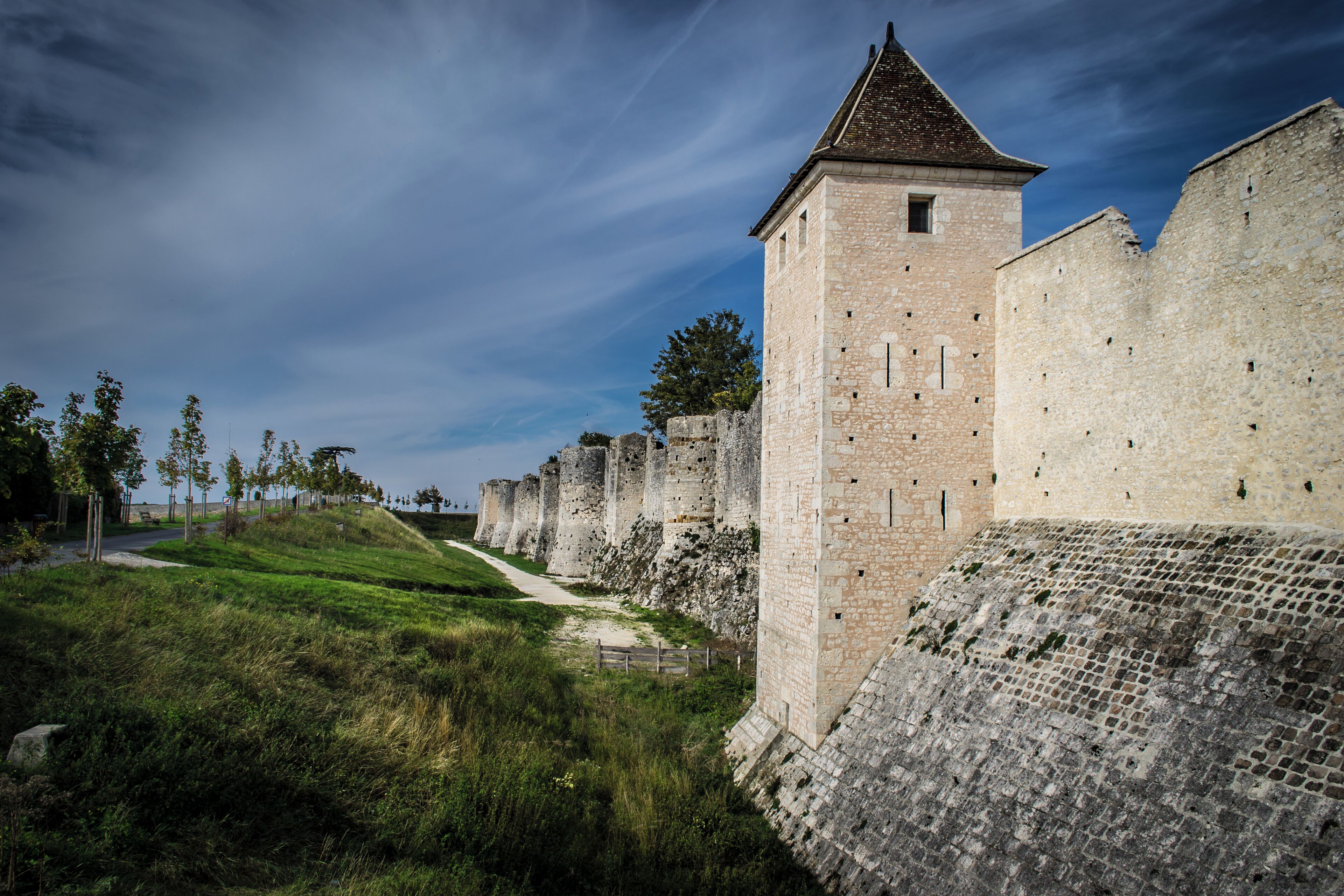 77160 Provins, France