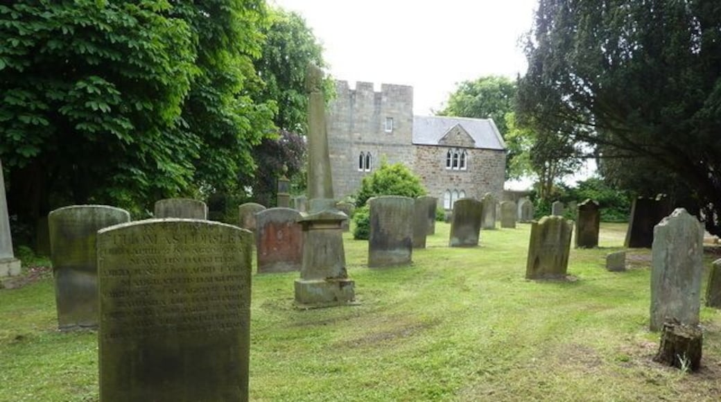 St James Church, Shilbottle, Graveyard