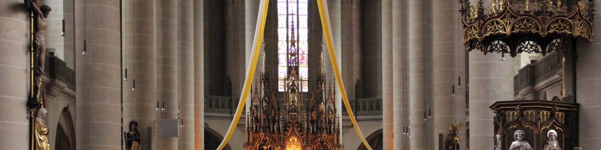 St. Martin (Amberg) Native name Stadtpfarrkirche St. Martin Location Amberg, Upper Palatinate, Germany Coordinates 49° 26′ 41.64″ N, 11° 51′ 27.72″ E Authority control : Q328701