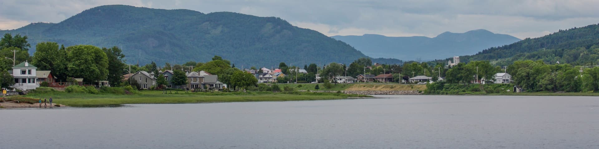 Baie-Saint-Paul charlevoix and mountains; Shutterstock ID 517093216; Purchase Order: -