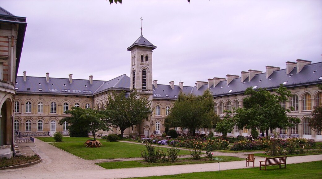 Hospice Ferrari - Clamart