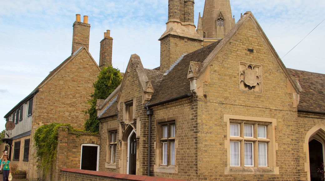 Ely som viser hus og historisk arkitektur