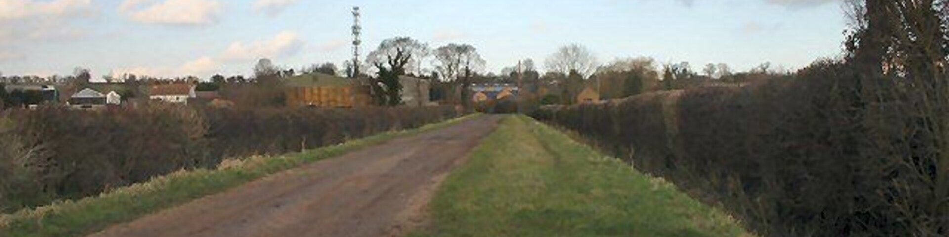 Butler's Drove, Haddenham This byway leads southwards from the A1123 at North Hill, Haddenham, to the village of Aldreth.