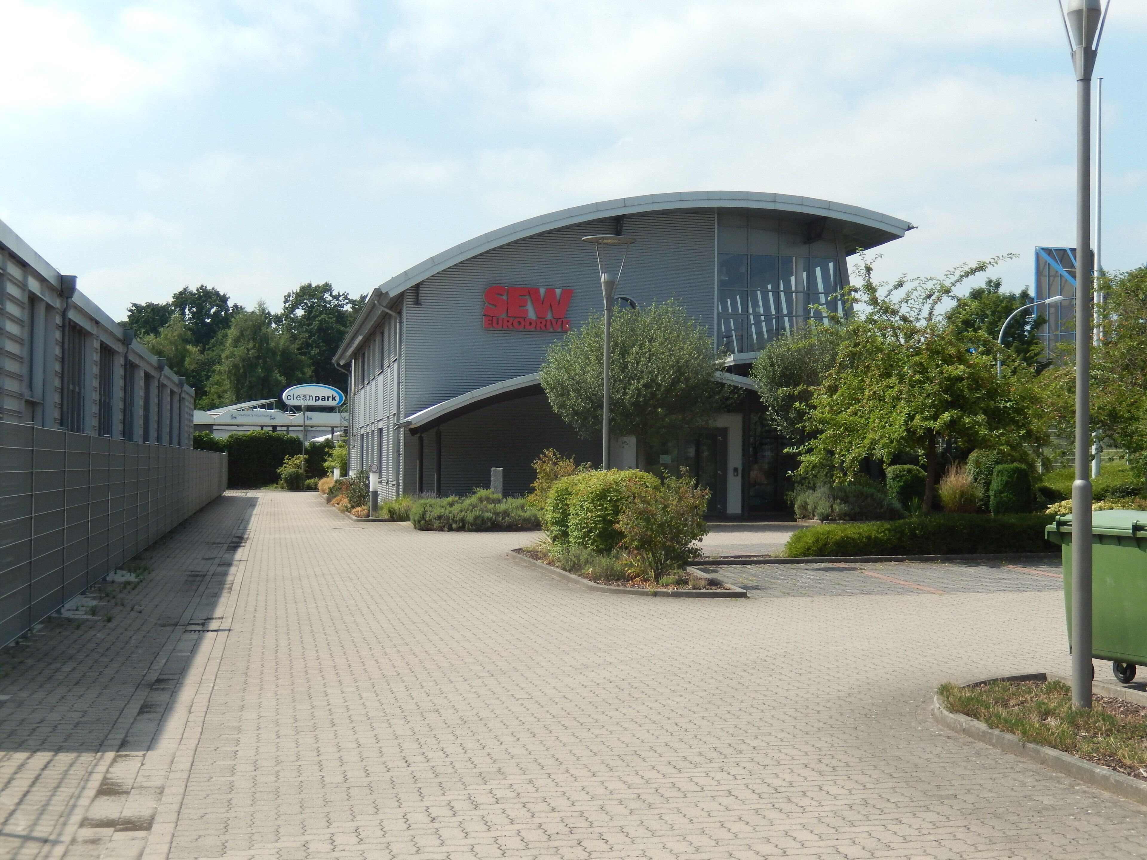 SEW-Eurodrive in Garbsen, Alte Ricklinger Straße