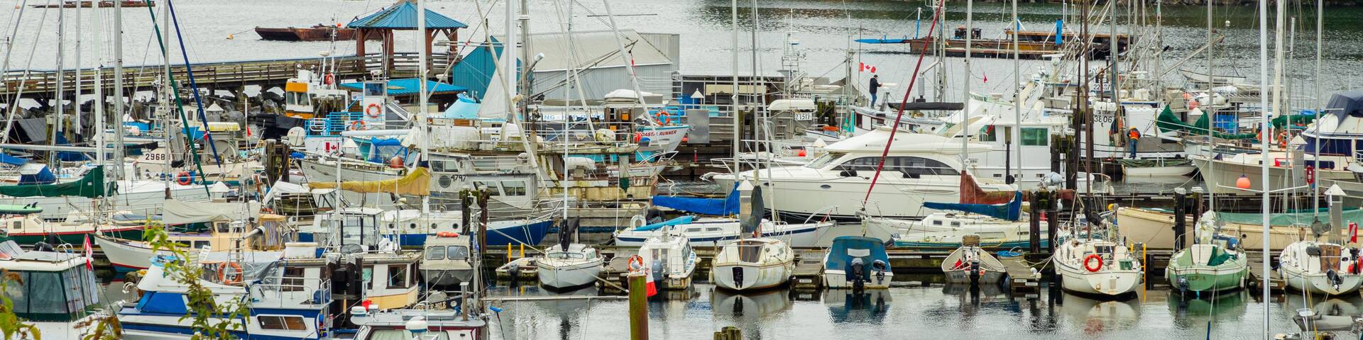 Gibsons which includes a bay or harbor