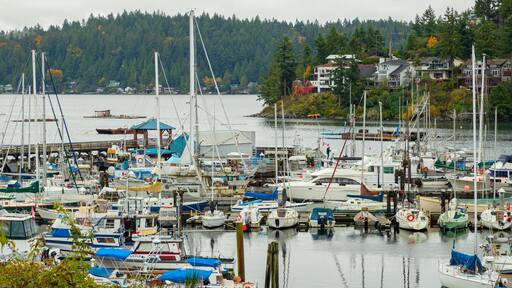 Gibsons which includes a bay or harbor