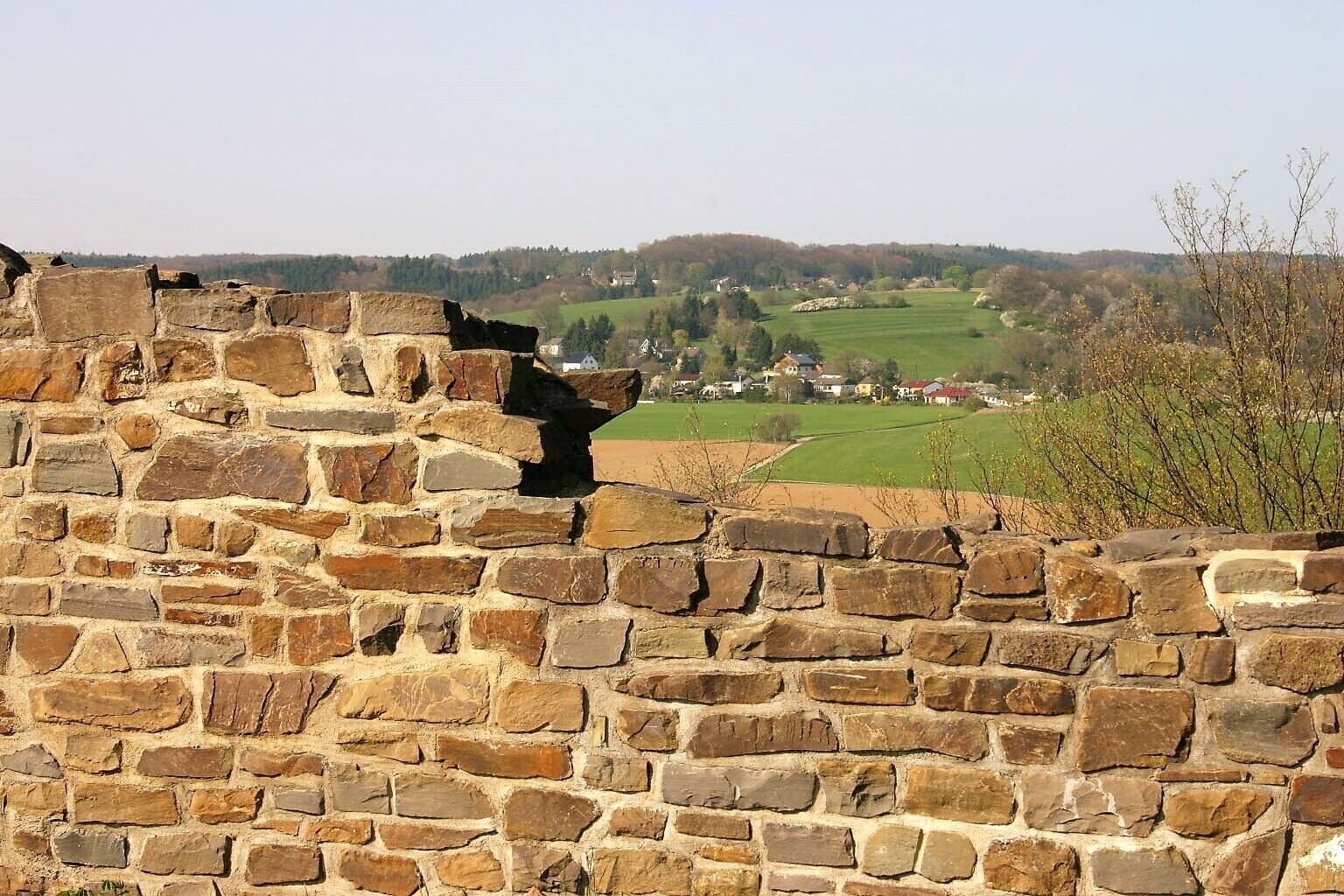 Burgruine der Stadt Blankenberg (Hennef, Siegkreis).