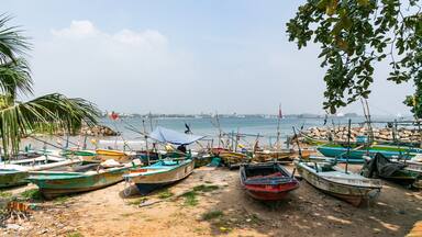 Dutch Fort showing a bay or harbor and general coastal views