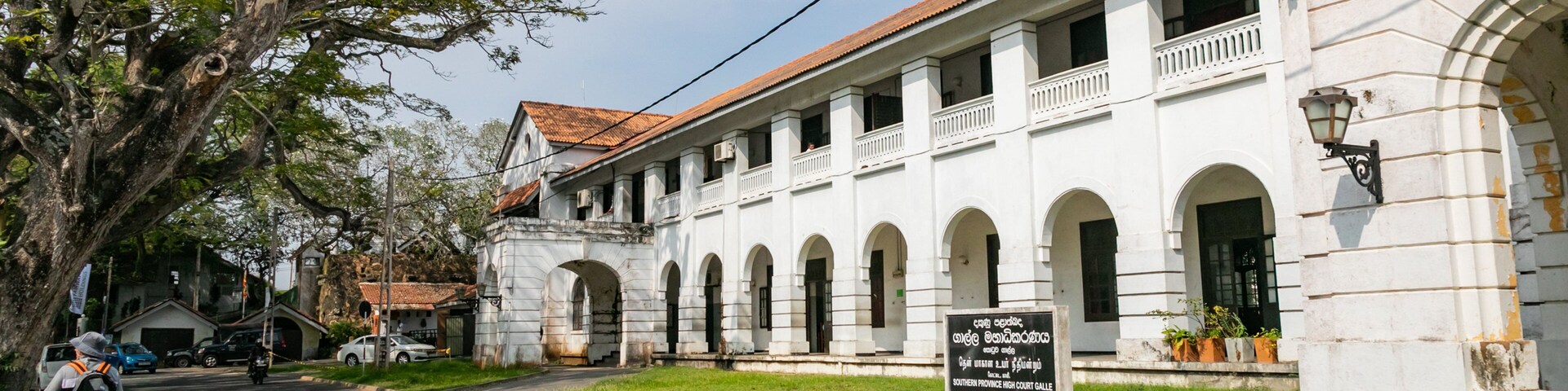 Dutch Fort which includes street scenes