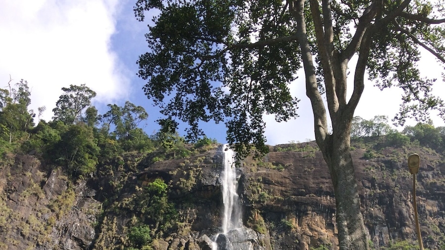 2nd tallest waterfall in Sri Lanka