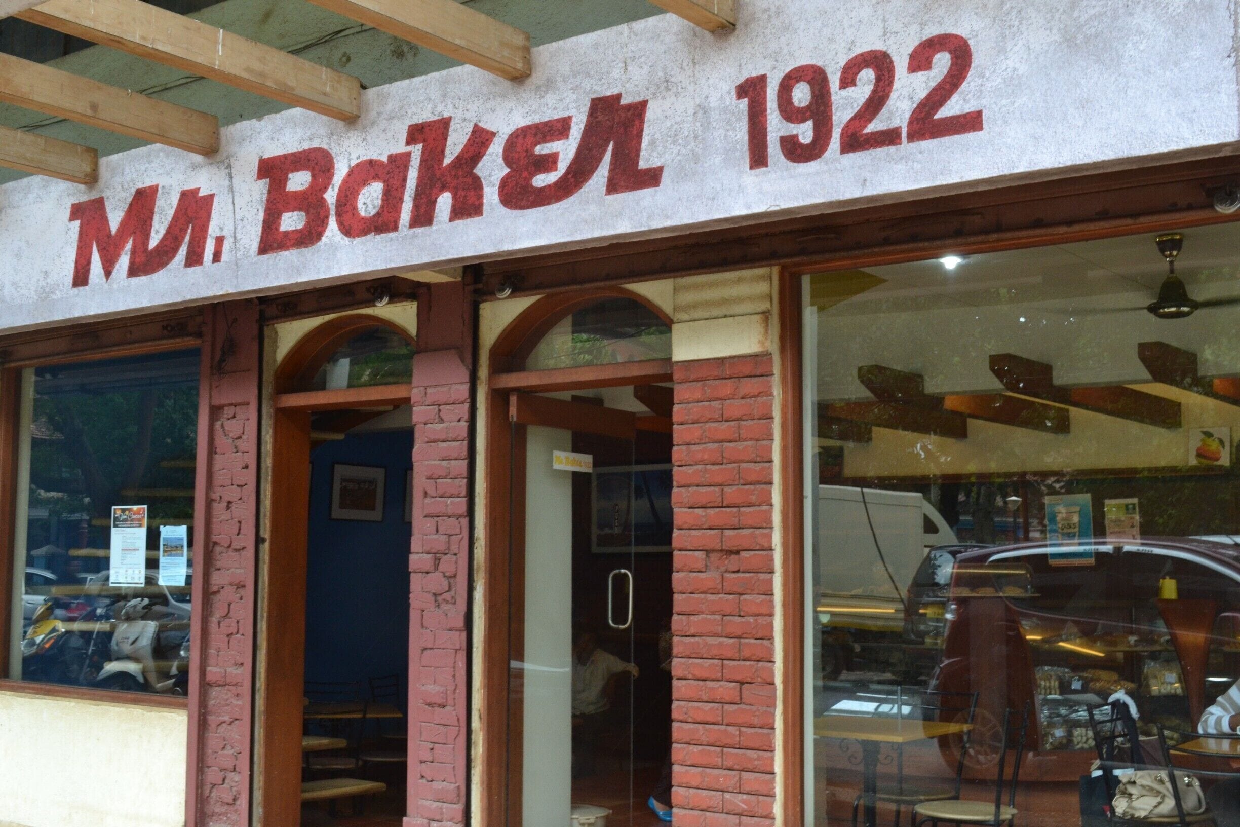 This is one of the oldest and most adorable little bakeries in Goa. Gotta love Mr Baker !! #goa #india #travel #thetinytaster #tinygoestravelling www.thetinytaster.com @trover 