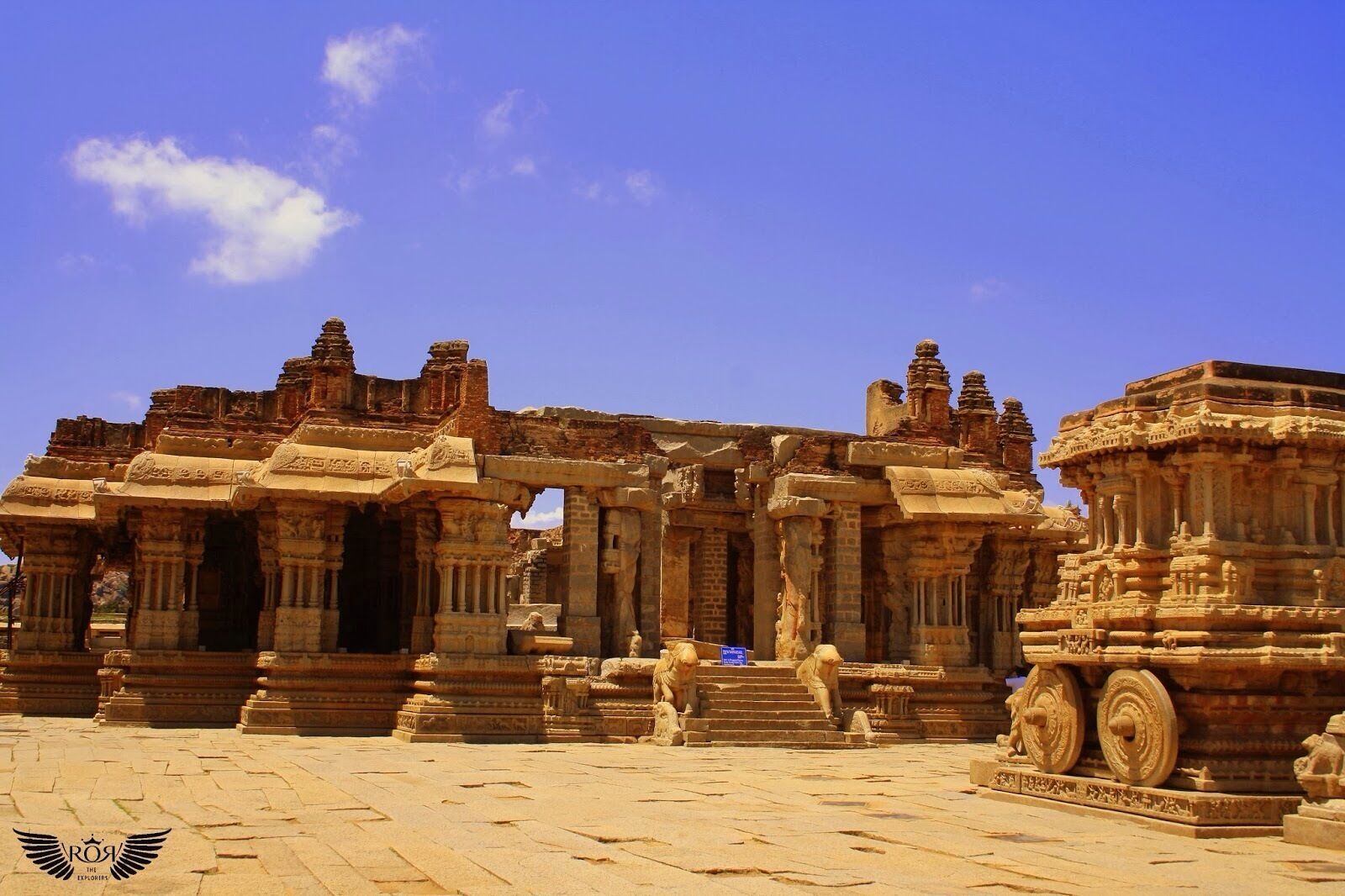 This temple represents the culmination of the Vijayanagara style of art & architecture
 The kalyanamantapa and Utsavamandapa