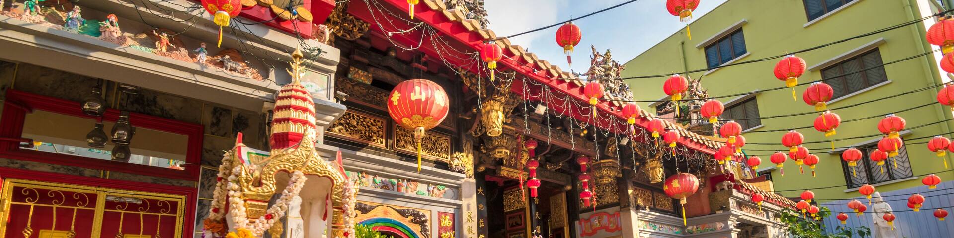 Leong San See temple (Buddhist temple in Singapore built in 1917)