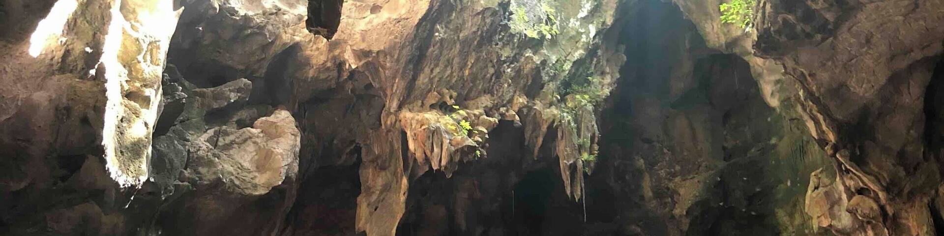 Catch the ray of light in Khao Luang Cave, an interesting underground “temple” was built inside as King Mongkut loves to visit this cave in the past to study Buddhism and Chulalongkorn erected Buddhist stupas and statues within the cave to commemorate this place his Father loved to visit.