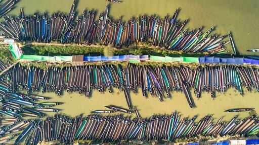 To go to the local Market in Nampan in the southeastern corner of Inke Lake is an incredible experience. This aerial shot shows all the longboat „parked“ for the market. Don’t miss it, but get there early around 7-730am. You just might be the only tourist at that time... #AboveItAll
