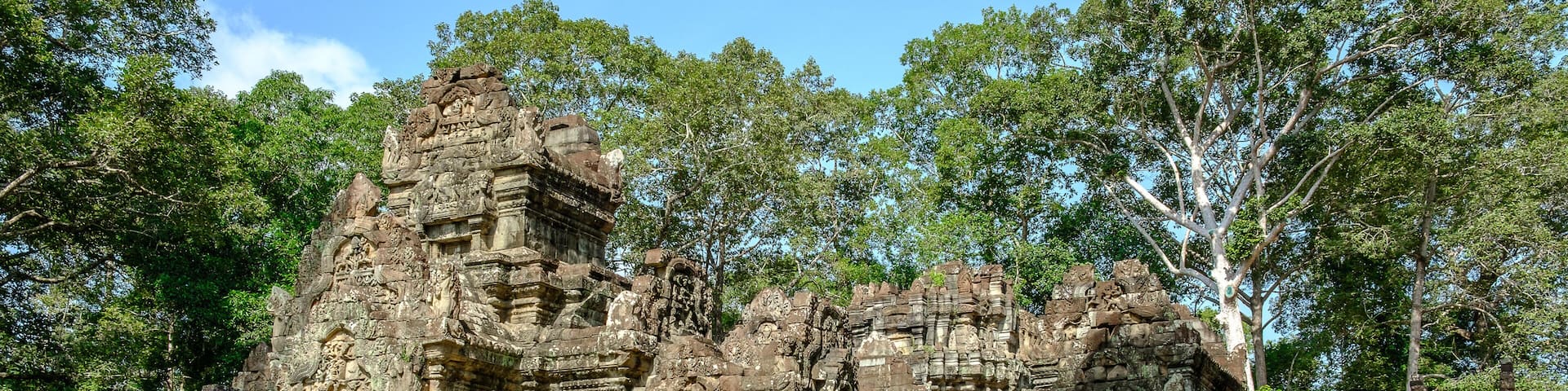 KWR6HF Chau Say Tevoda Temple in the bright midday sun