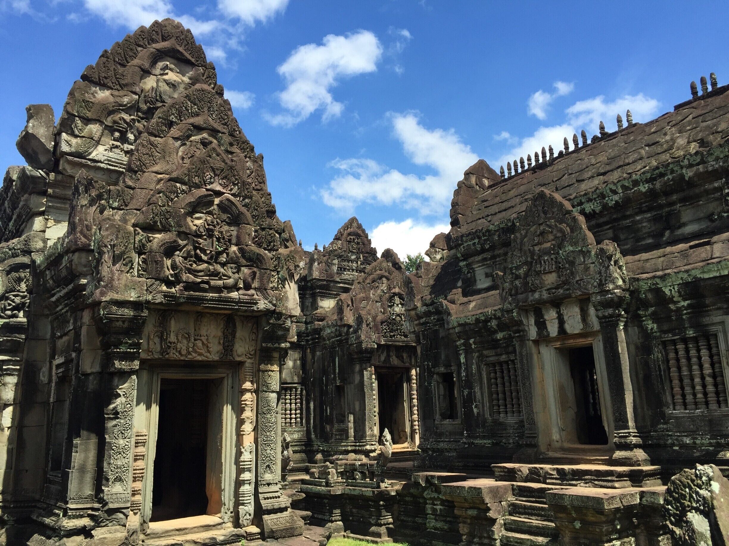 not as famous as Angkor Wat and further out than the other Angkor temples, Banteay Samre is well worth a visit as it's less crowed and the carvings are very well maintained #BanteaySamreTemple #Angkor #Cambodia #Aug2016 #iPhone6 #Your2016 #LifeAtExpedia