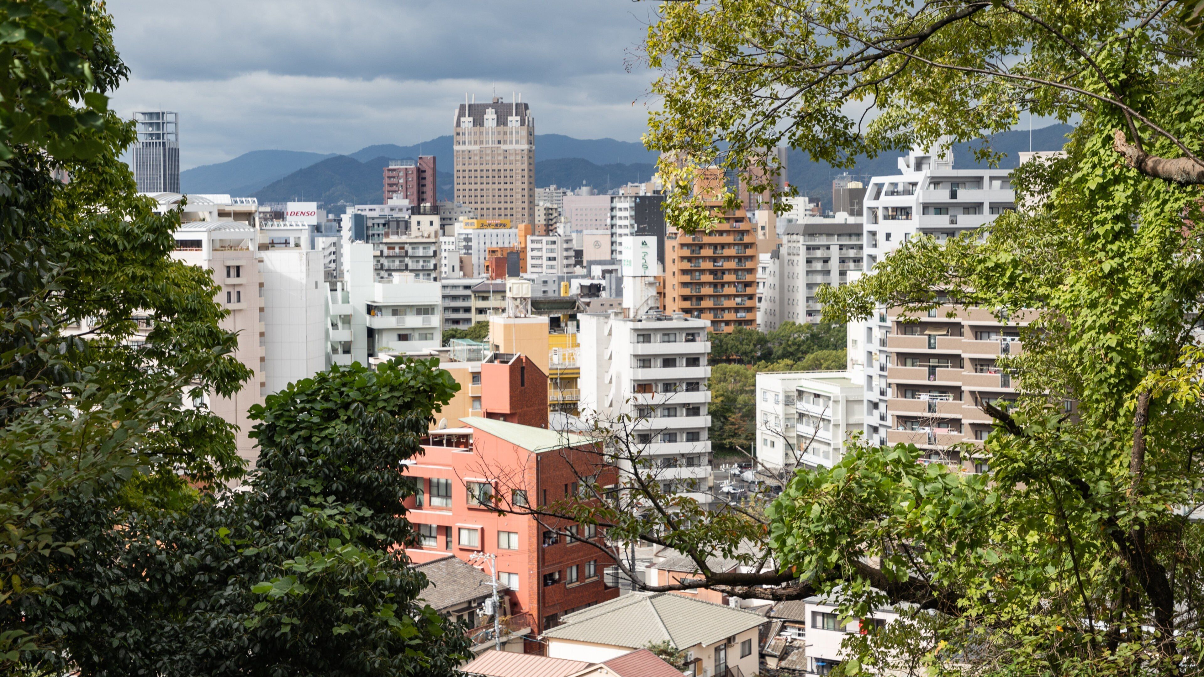 Hiroshima showing a city and landscape views