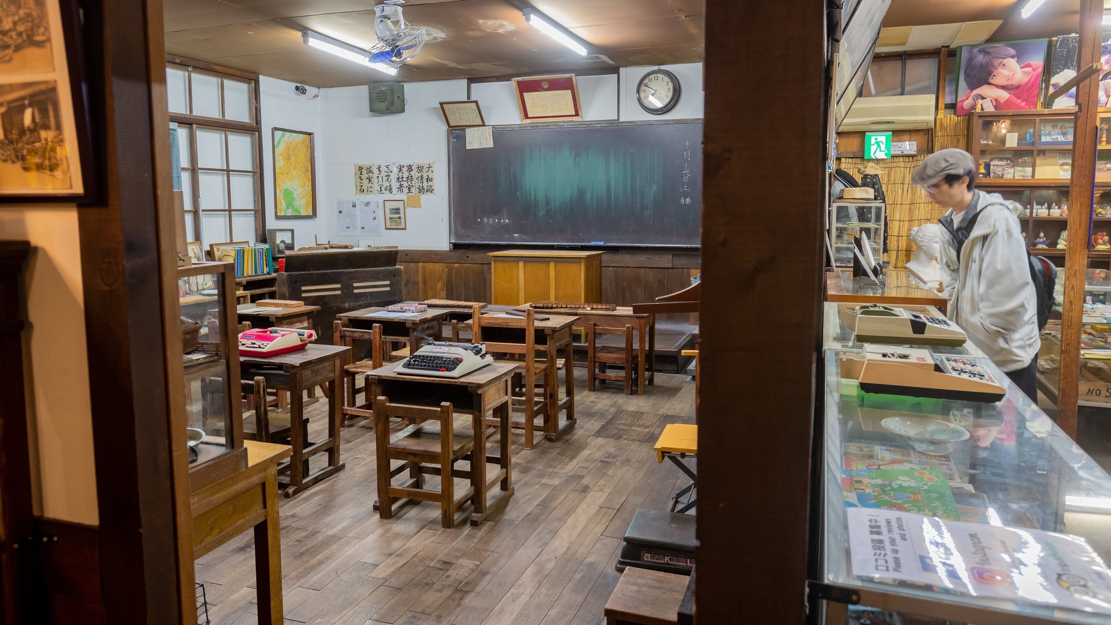 Takayama Showa Kan showing interior views