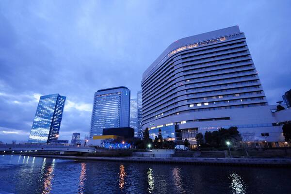 水上バスよりの大阪ビジネスパーク