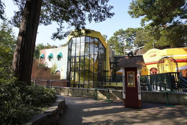 Tokyo_GhibliMuseum_553248621526921464_05