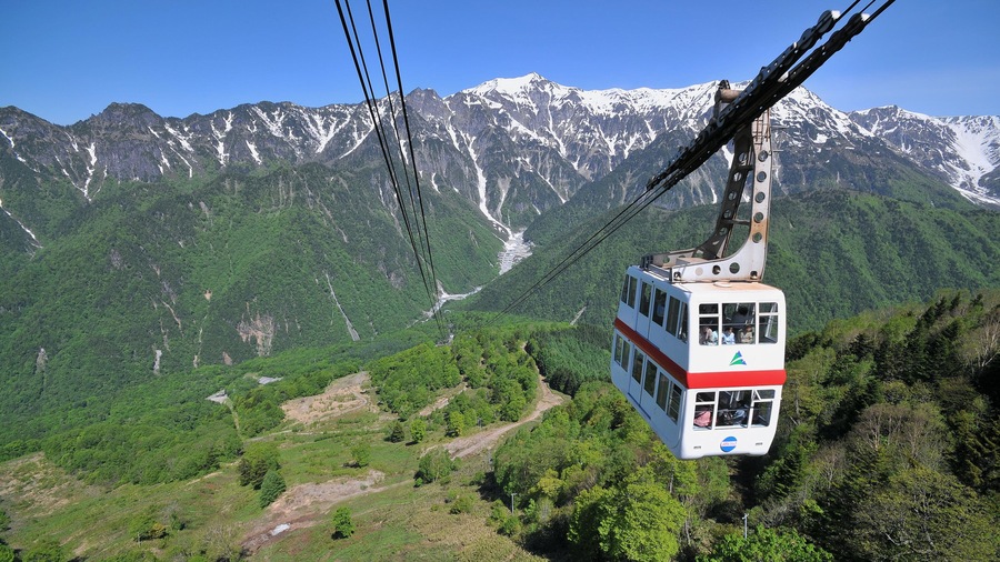 Shinhotaka Ropeway which includes a gondola, tranquil scenes and landscape views