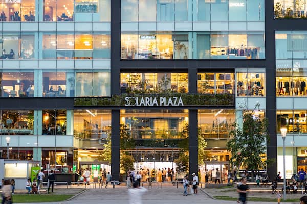 Solaria Plaza