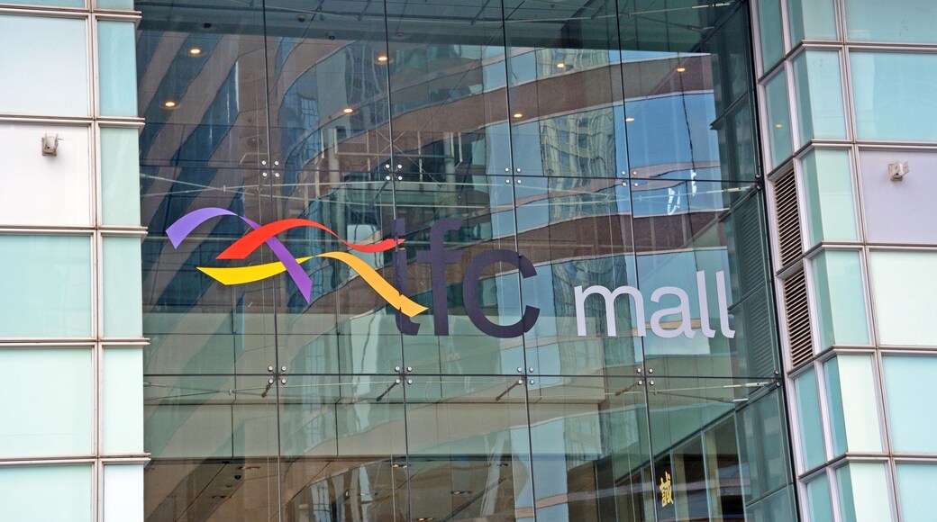 H6GB79 IFC mall Central Hong Kong island