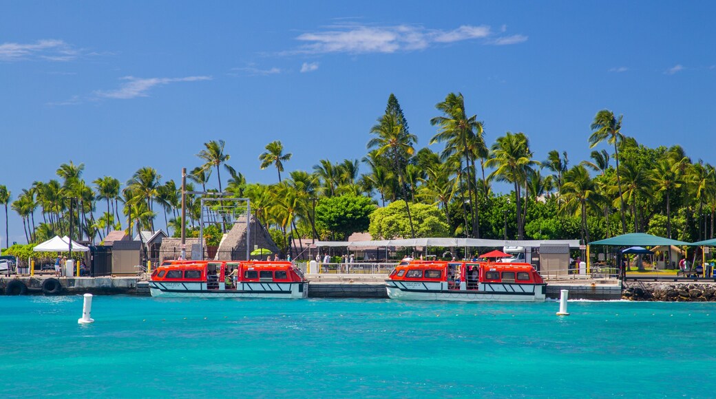 Kailua Pier featuring general coastal views, tropical scenes and a bay or harbor