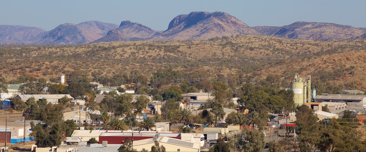 Red Centre qui includes vues, scènes tranquilles et montagnes