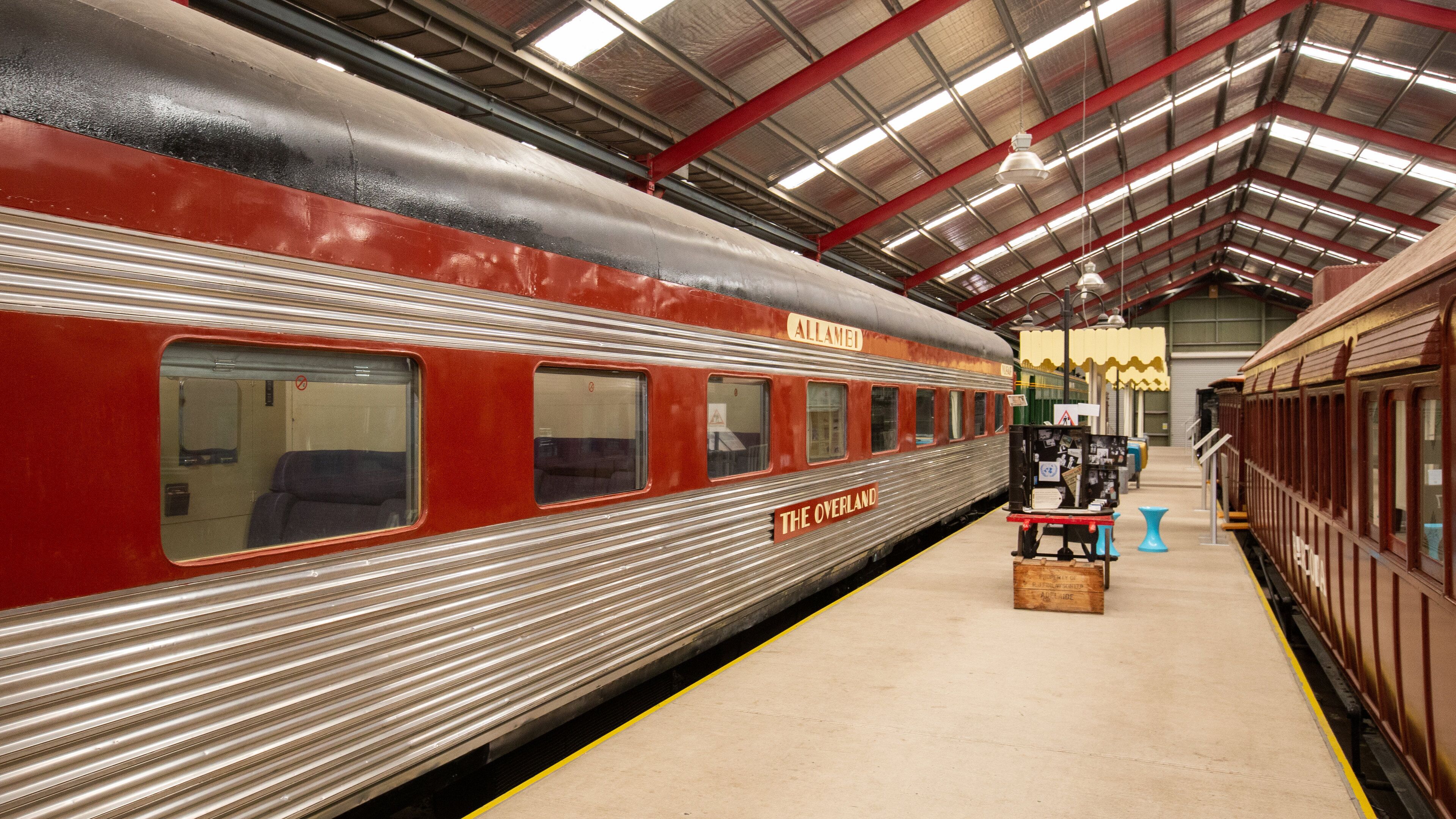 National Railway Museum showing railway items, heritage elements and interior views