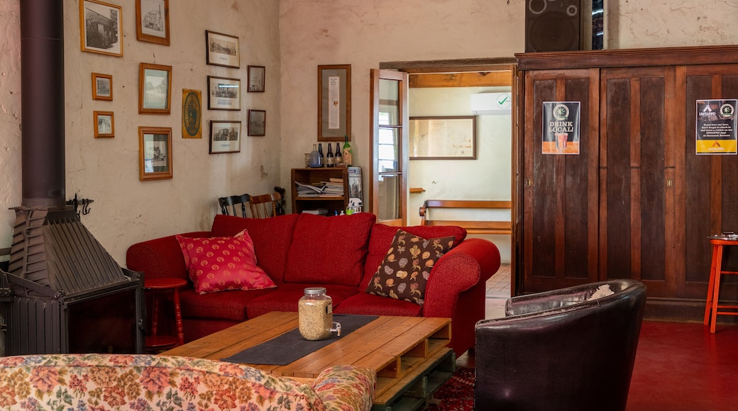 Barossa Brewing Company featuring interior views