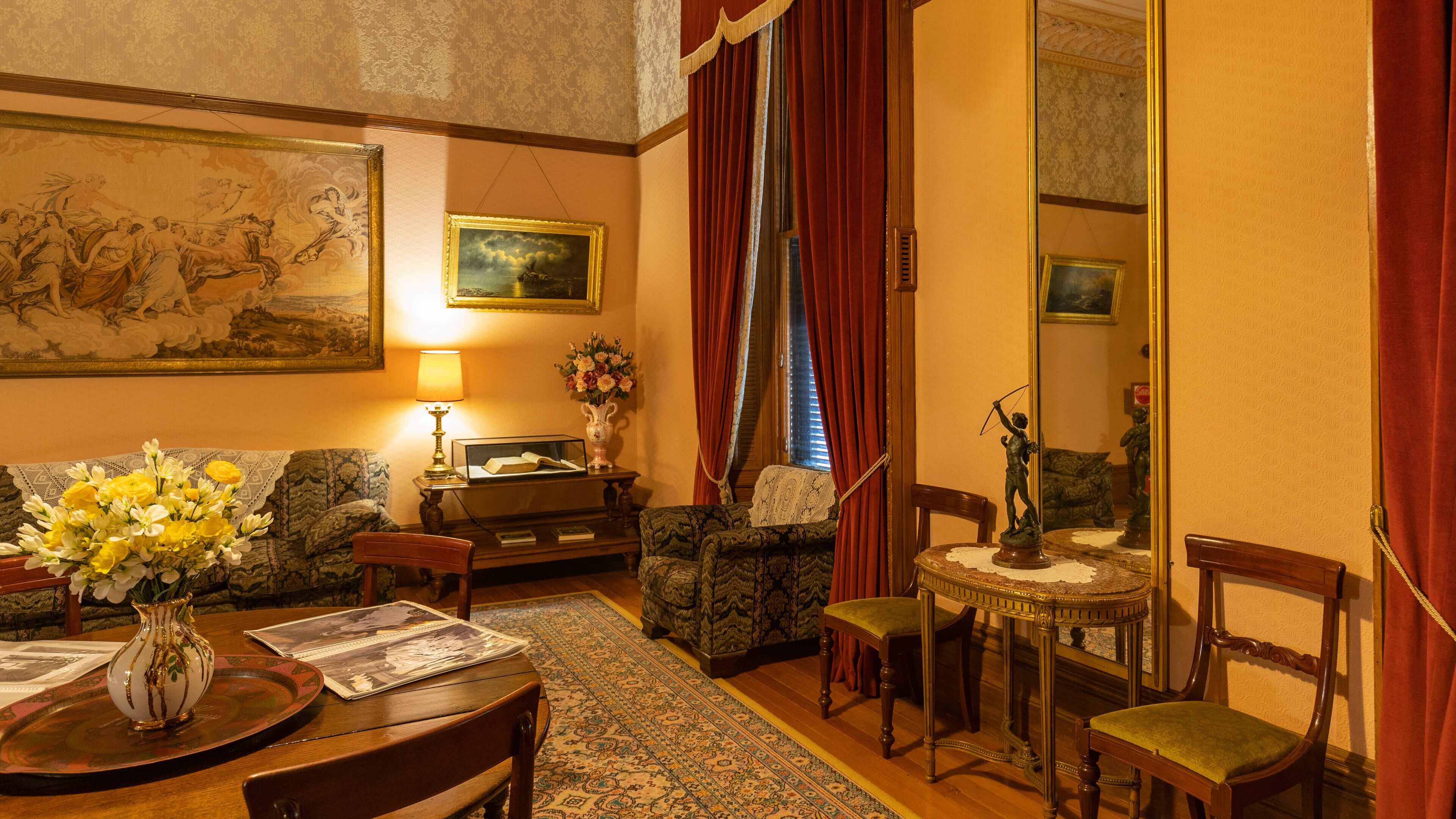 Martindale Hall featuring heritage elements and interior views