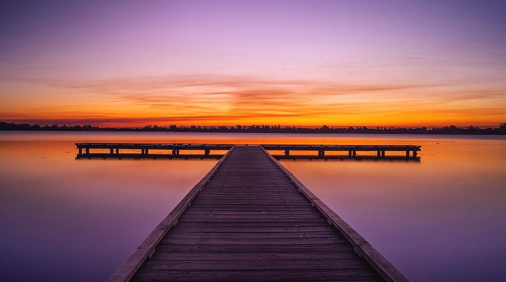Stunning sunsets on Lake Wendouree