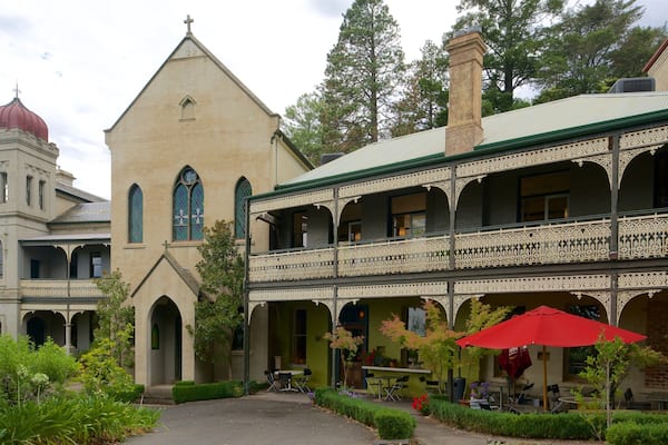 Goldfields showing a church or cathedral