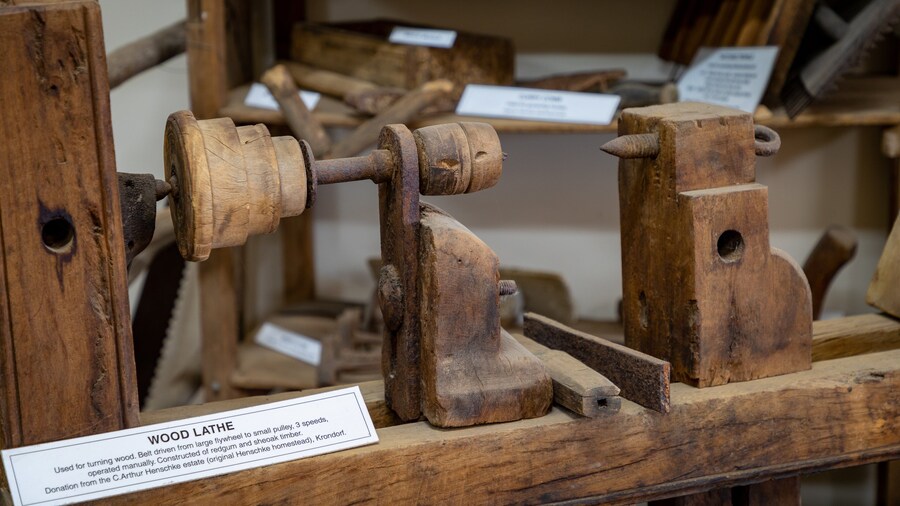 Barossa Museum which includes signage and heritage elements