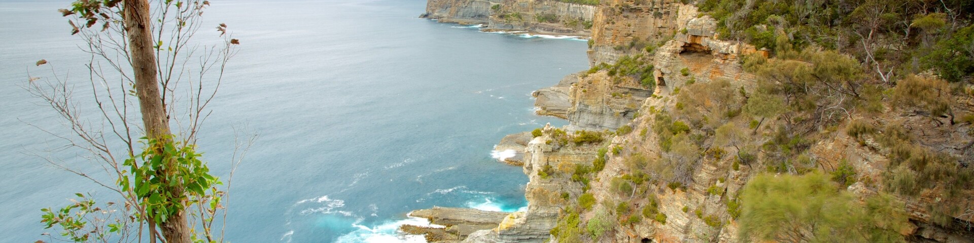 Hobart featuring general coastal views, rocky coastline and landscape views