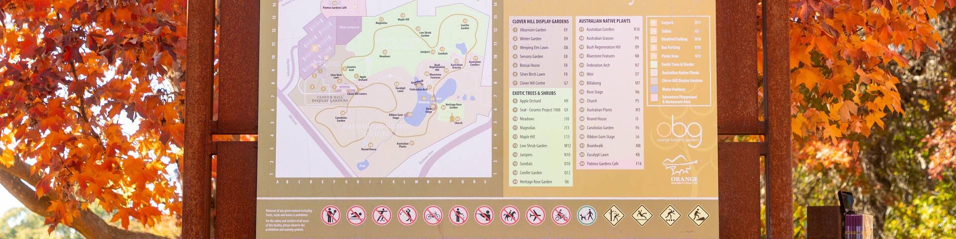 Orange Botanic Gardens featuring signage